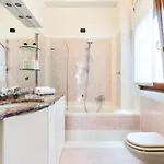 Santa Chiara By Myhomeincomo Apartment