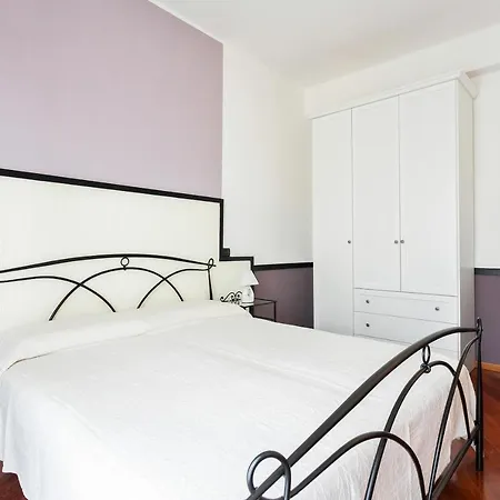 Santa Chiara By Myhomeincomo *