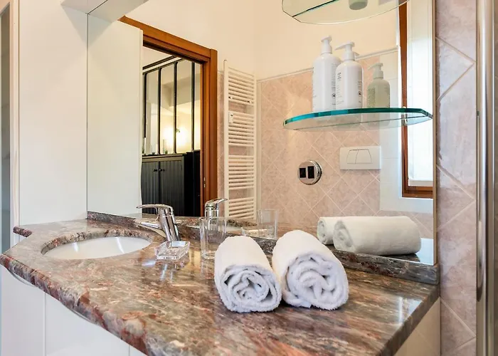 Santa Chiara By Myhomeincomo Apartment